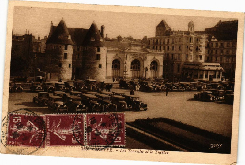 Carte postale ancienne Dieppe-Les Tourelles et le Theatre à Dieppe