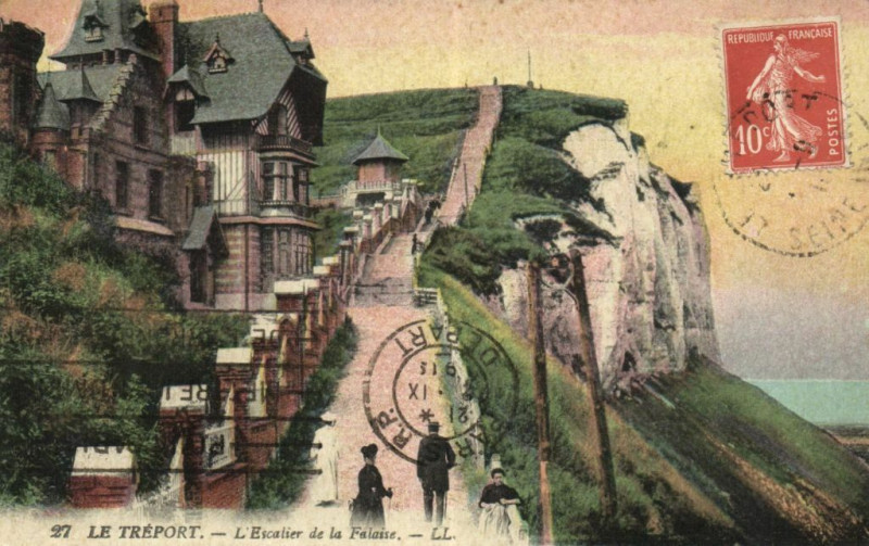 Carte postale ancienne Le Treport - L'Escalier de la Falaise au Tréport