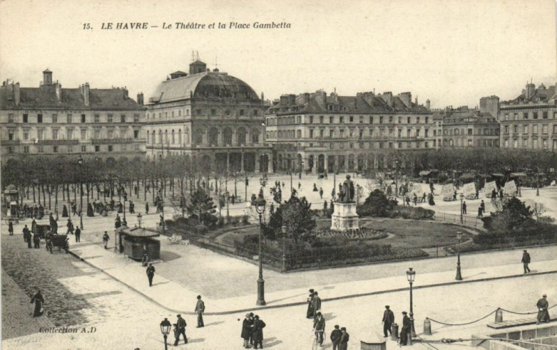 Carte postale ancienne Le Treport - L'Eglise Saint-Jacques au Tréport
