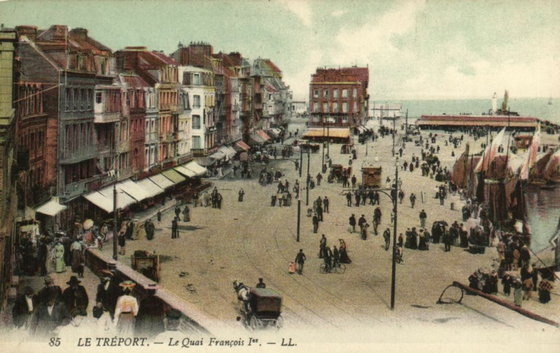 Carte postale ancienne Le Treport - Le Quai Francois I.er au Tréport