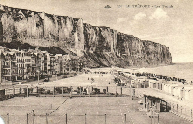 Carte postale ancienne Le Treport - Les Tennis au Tréport