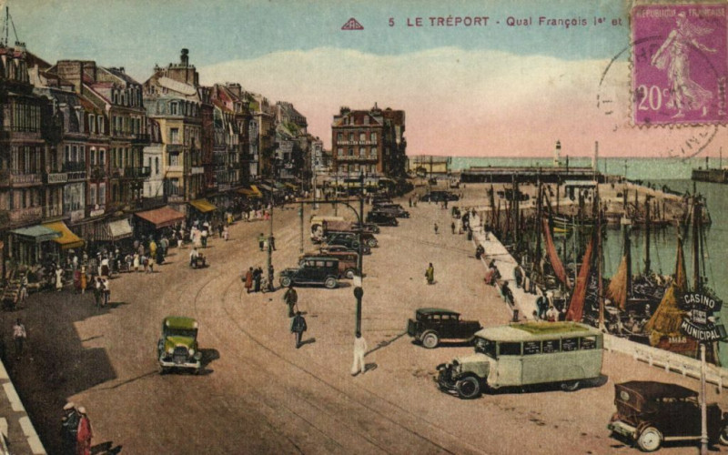 Carte postale ancienne Le Treport - Quai Franois I.er et au Tréport