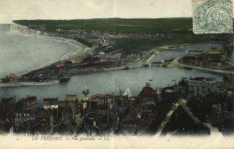 Carte postale ancienne Le Treport - Vue générale au Tréport