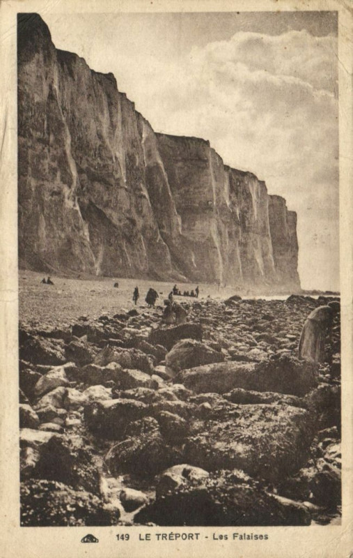 Carte postale ancienne Le Treport - Les Falaises au Tréport
