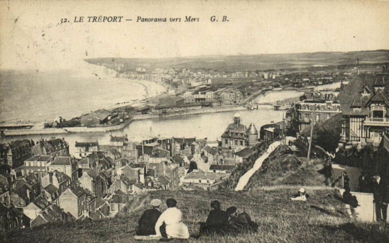 Carte postale ancienne Le Treport - Panorama vers Mers au Tréport