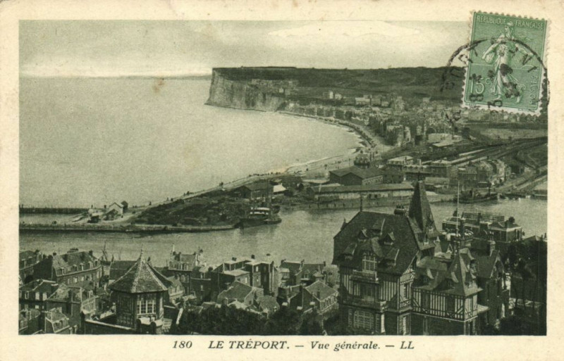 Carte postale ancienne Le Treport - Vue générale au Tréport