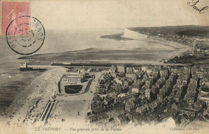 Carte postale ancienne Le Treport - Vue générale prise de la Falaise au Tréport