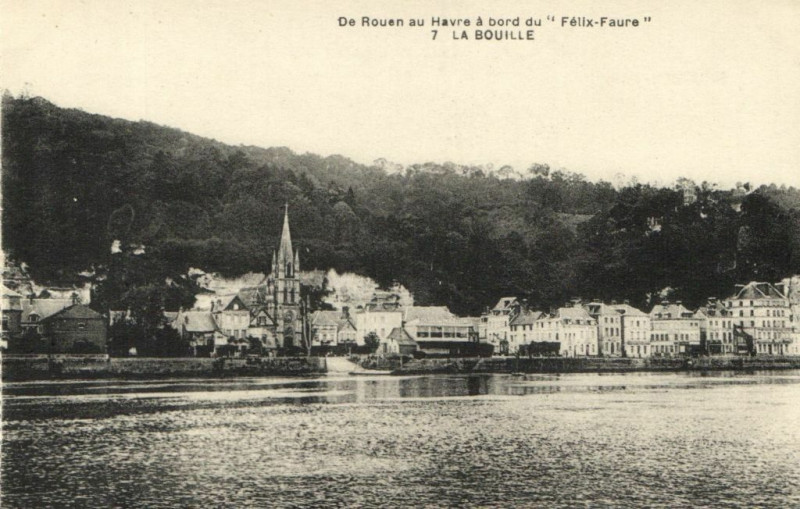 Carte postale ancienne De Rouen au Havre a bord du Felix-Faure - La Bouille à Rouen