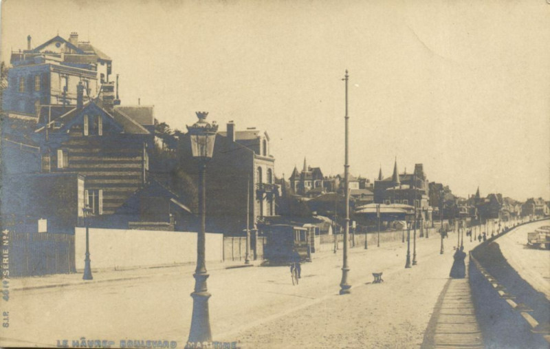 Carte postale ancienne Le Havre - Boulevard Maritime au Havre