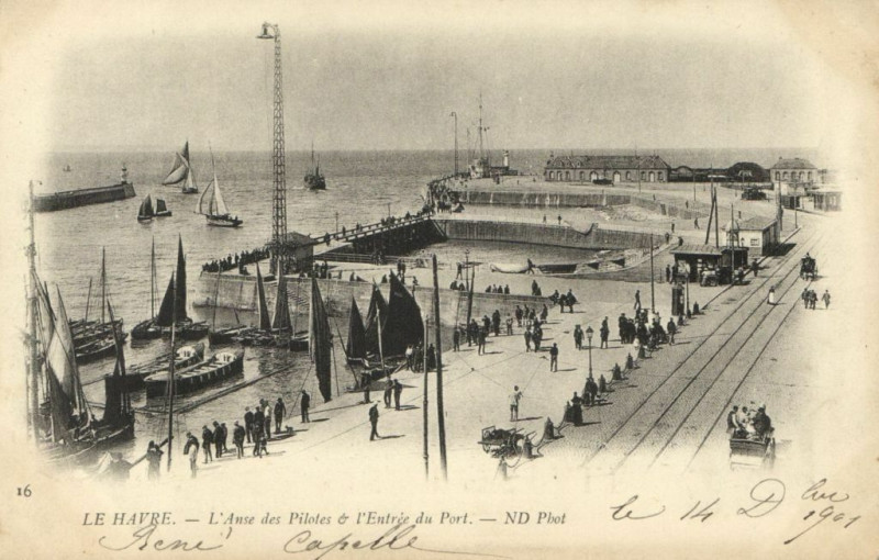 Carte postale ancienne Le Havre - L'Anse des Pilotes & l'Entrée du Port au Havre