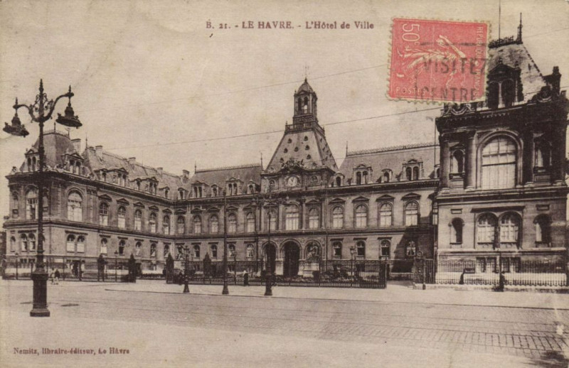 Carte postale ancienne Le Havre - L'Hotel de Ville au Havre