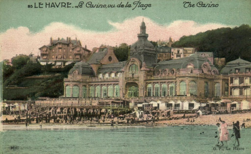 Carte postale ancienne Le Havre - Le Casino vu de la Plage The Casino au Havre