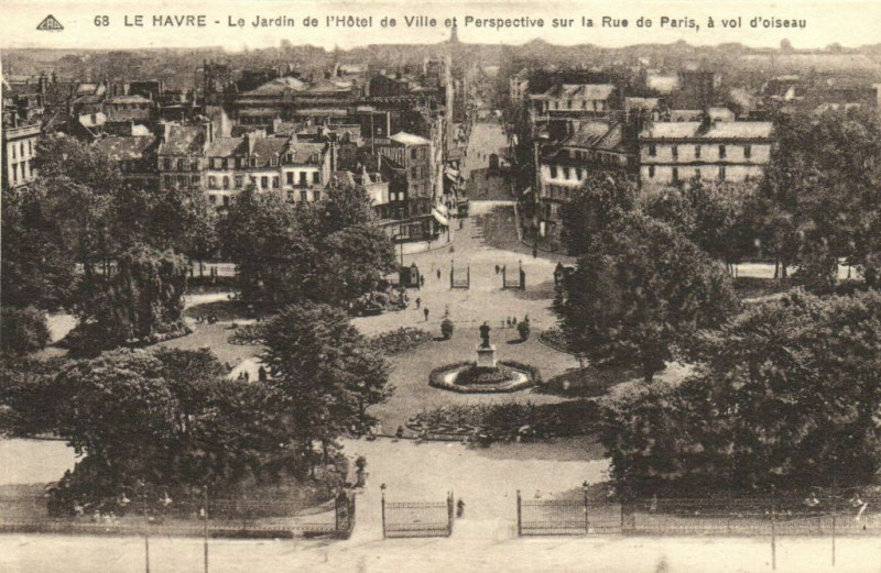 Carte postale ancienne Le Havre - Le Jardin de l'Hotel de Ville et Perspective sur la au Havre