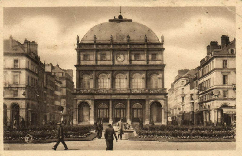 Carte postale ancienne Le Havre - Le Theatre au Havre