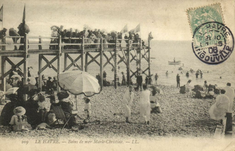 Carte postale ancienne Le Havre - Bains de mer Marie-Christine au Havre
