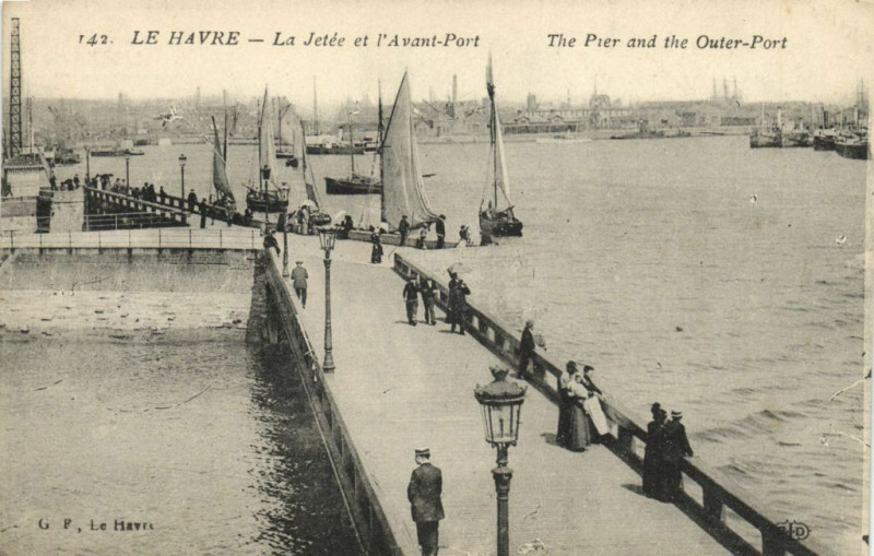 Carte postale ancienne Le Havre - La Jetée et l'Avant-Port - The Pier and the Outer-... au Havre