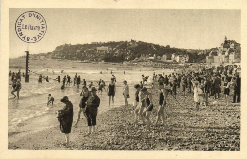 Carte postale ancienne Le Havre - La Plage et Sainte-Adresse au Havre