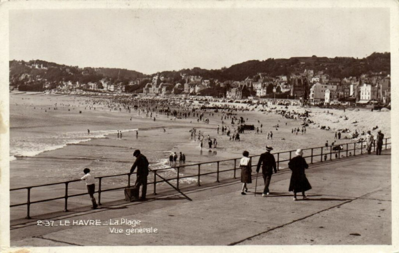 Carte postale ancienne Le Havre - La Plage - Vue générale au Havre