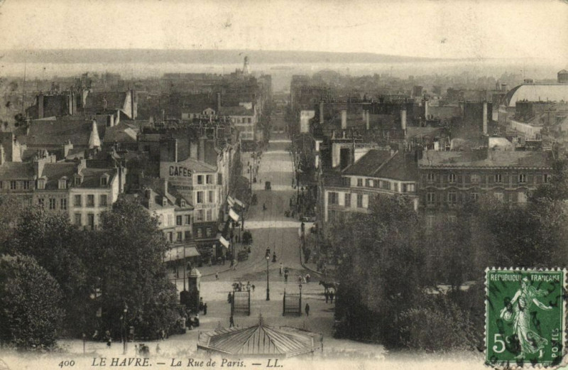 Carte postale ancienne Le Havre - La Rue de Paris au Havre