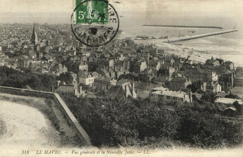 Carte postale ancienne Le Havre - Vue générale et la Nouvelle Jetée au Havre