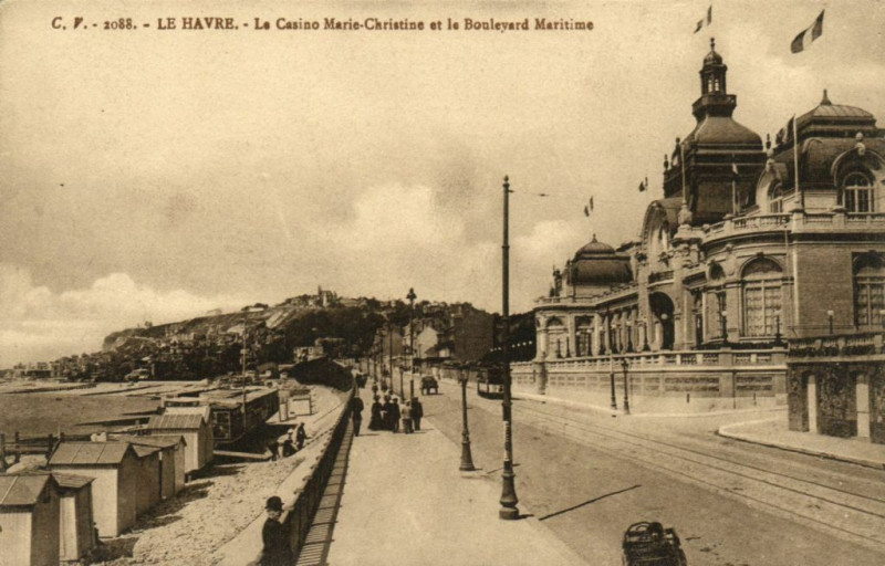Carte postale ancienne Le Havre - La Casino Marie-Christine et la Boulevard Maritime au Havre