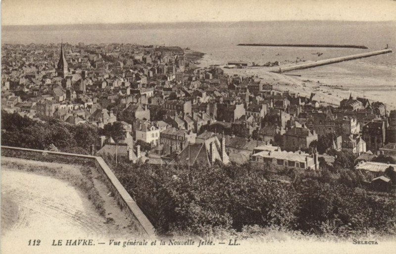 Carte postale ancienne Le Havre - Vue générale et la Nouvelle Jetée au Havre