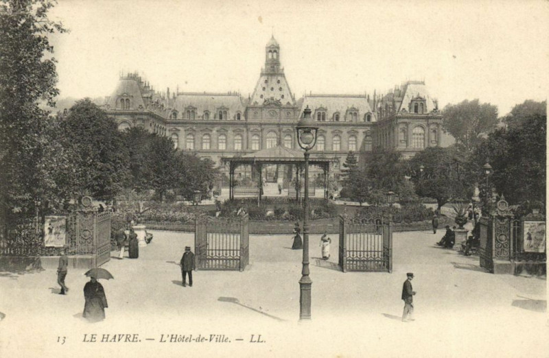 Carte postale ancienne Le Havre - L'Hotel-de-Ville au Havre