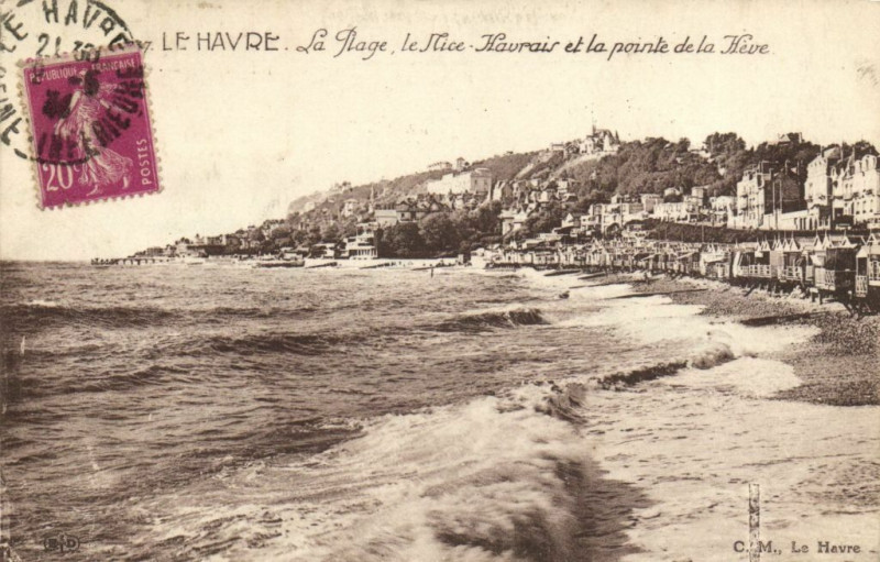 Carte postale ancienne Le Havre - La Plage le Nice Haurvais et la pointe de la Hevre au Havre