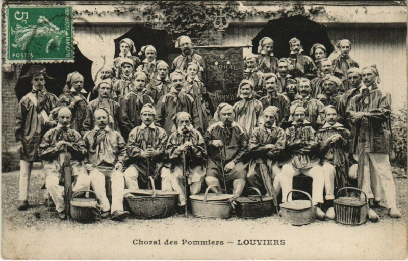 Carte postale ancienne Louviers - Choral des Pommiers à Louviers