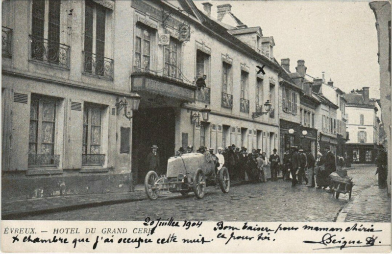 Carte postale ancienne Evreux - Hotel du Grand Cerf à Évreux