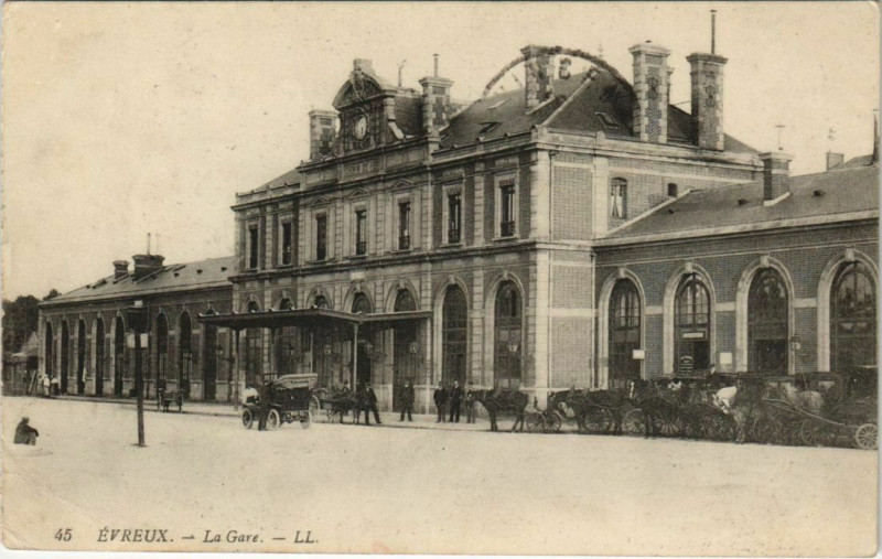 Carte postale ancienne Evreux-La Gare à Évreux