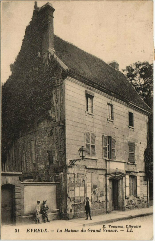 Carte postale ancienne Evreux-La Maison du Grand Veneur à Évreux