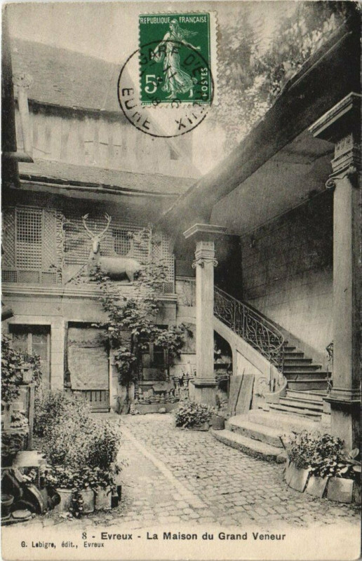 Carte postale ancienne Evreux-La Maison du Grand Veneur à Évreux
