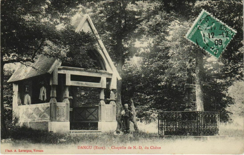 Carte postale ancienne Dangu-Chapelle de Notre Dame du Chéne à Dangu