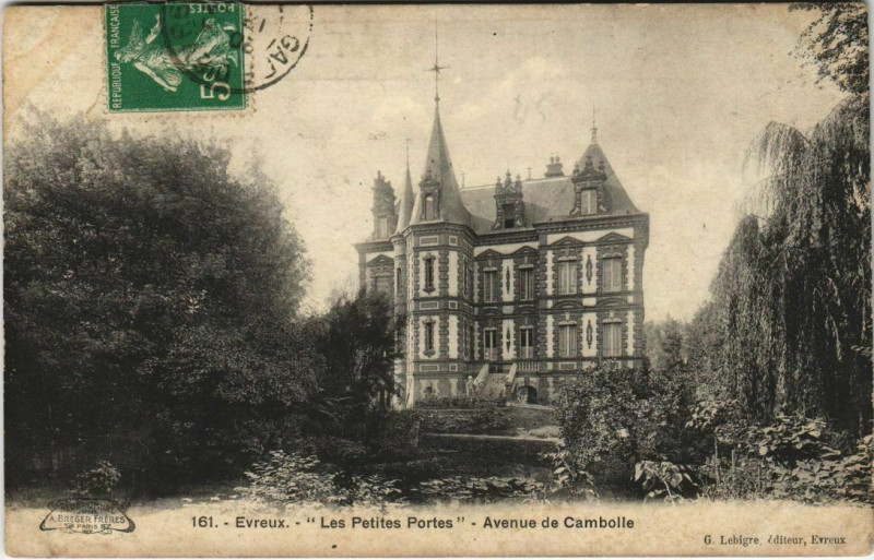 Carte postale ancienne Evreux-'Les Petites Portes'-Avenue de Cambolle à Évreux