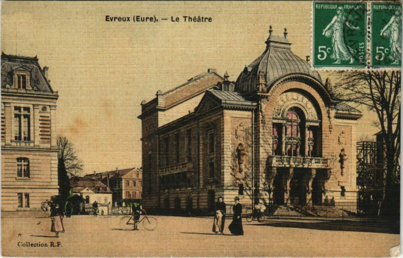 Carte postale ancienne Evreux-Le Théatre à Évreux