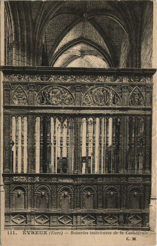 Carte postale ancienne Evreux-Boiseries intérieures de la Cathédrale à Évreux