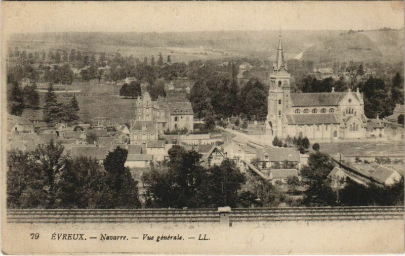 Carte postale ancienne Evreux-Navarre-Vue générale à Évreux