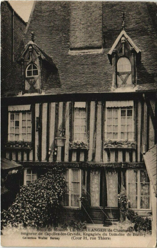 Carte postale ancienne Bernay-Hotel de Messire Le Boullanger de Chaumont à Bernay