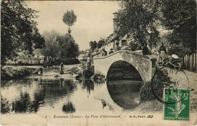 Carte postale ancienne Evreux-Le Pont d'Harrouard à Évreux