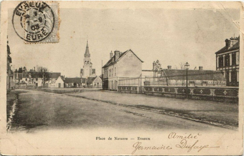 Carte postale ancienne Evreux-Place de Navarre à Évreux
