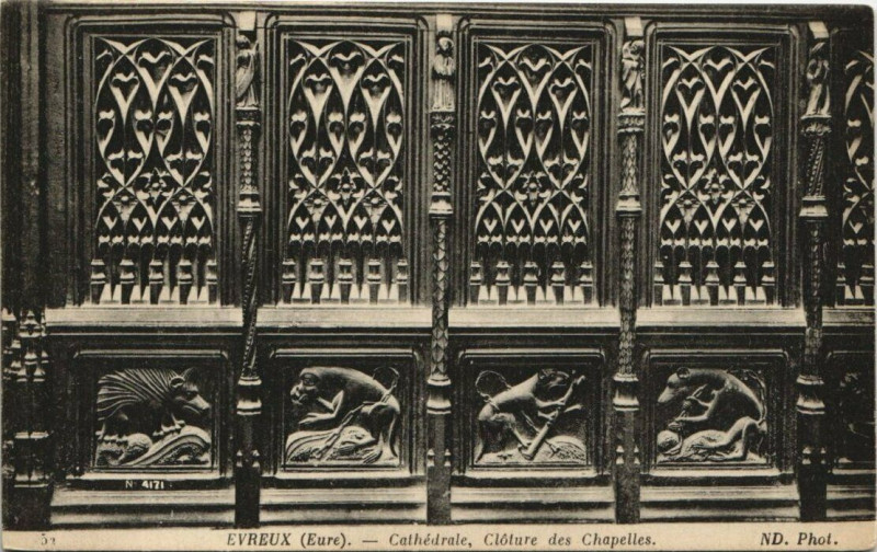 Carte postale ancienne Evreux-Cathédrale cloture des Chapelles à Évreux