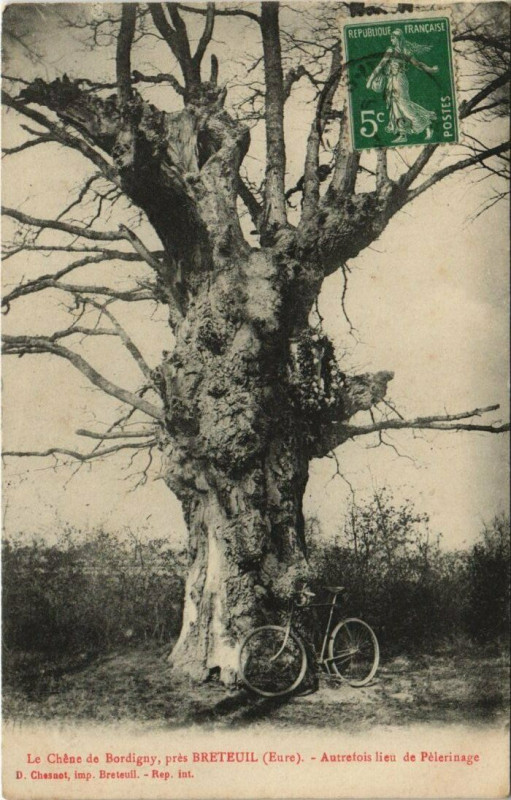 Carte postale ancienne Breteuil-Autretois lieu de Pelerinage à Breteuil