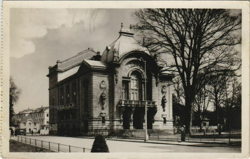 Carte postale ancienne Evreux-Le Théatre à Évreux