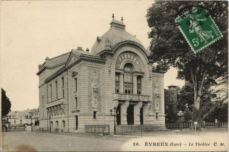 Carte postale ancienne Evreux-Le Théatre à Évreux