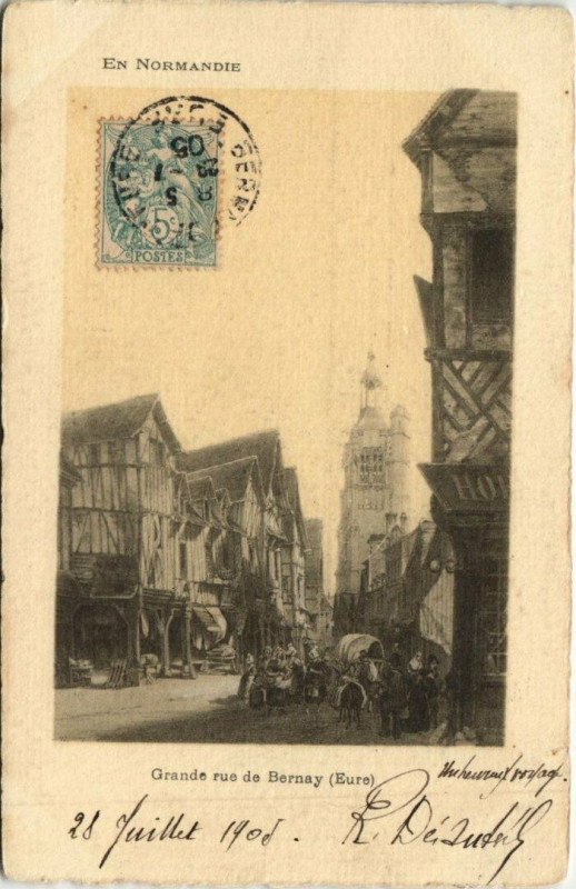 Carte postale ancienne Grande rue de Bernay à Bernay