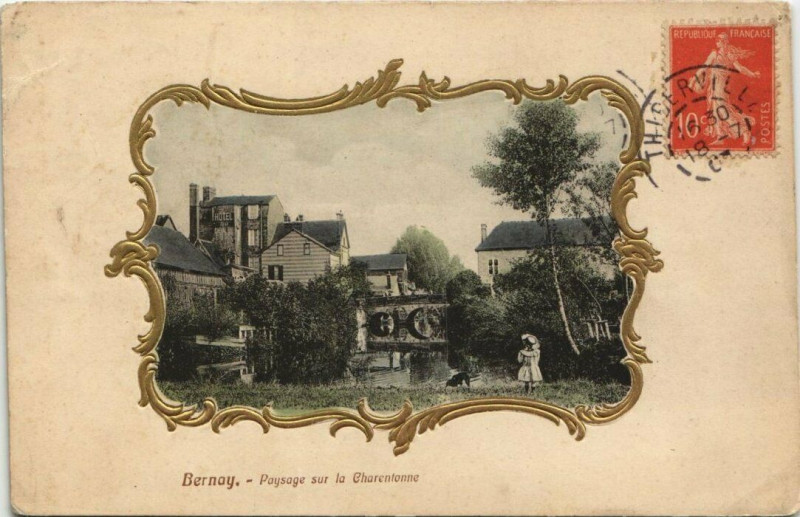 Carte postale ancienne Bernay-Paysage sur la Charentonne à Bernay