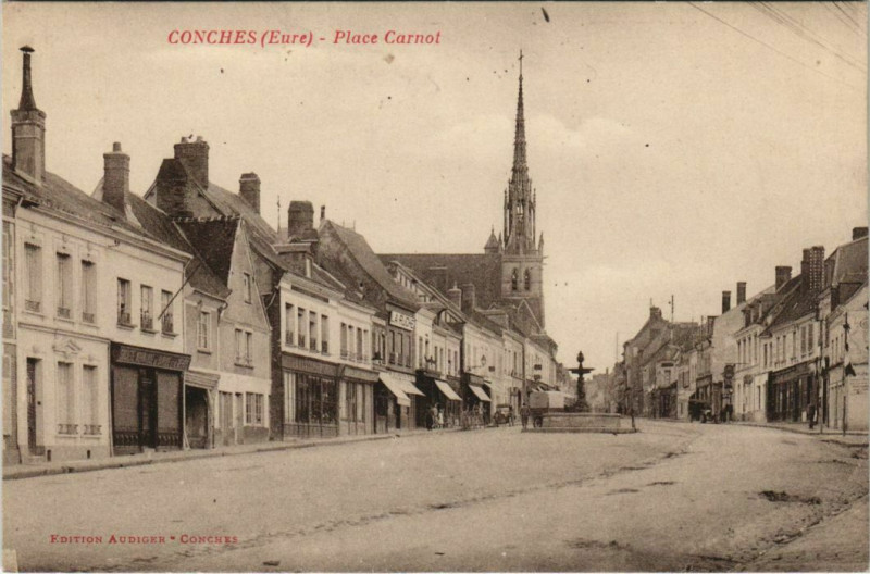 Carte postale ancienne Conches-Place Carnot