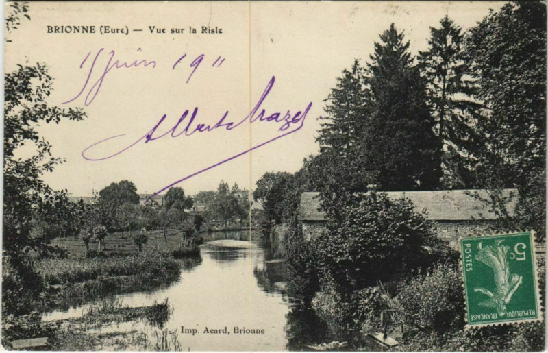 Carte postale ancienne Brionne-Vue sur la Risle à Brionne
