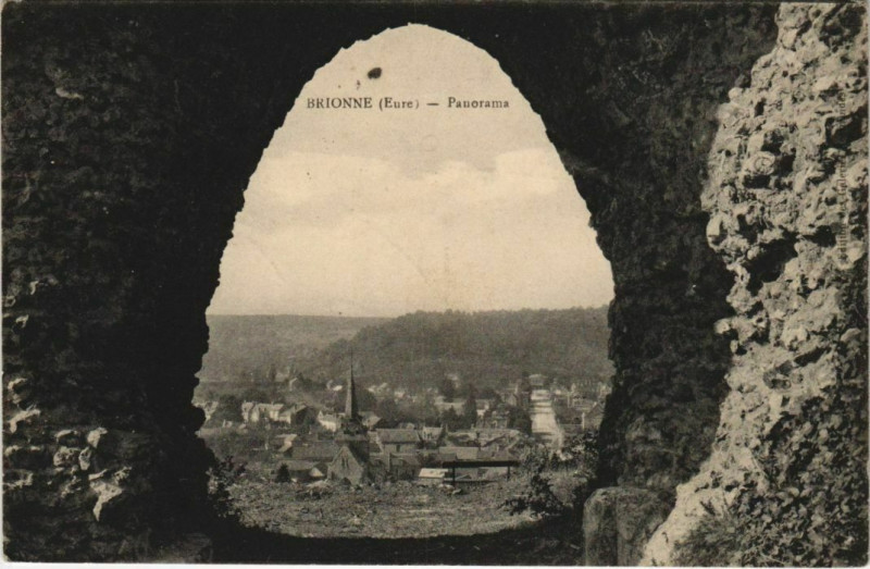 Carte postale ancienne Brionne-Panorama à Brionne